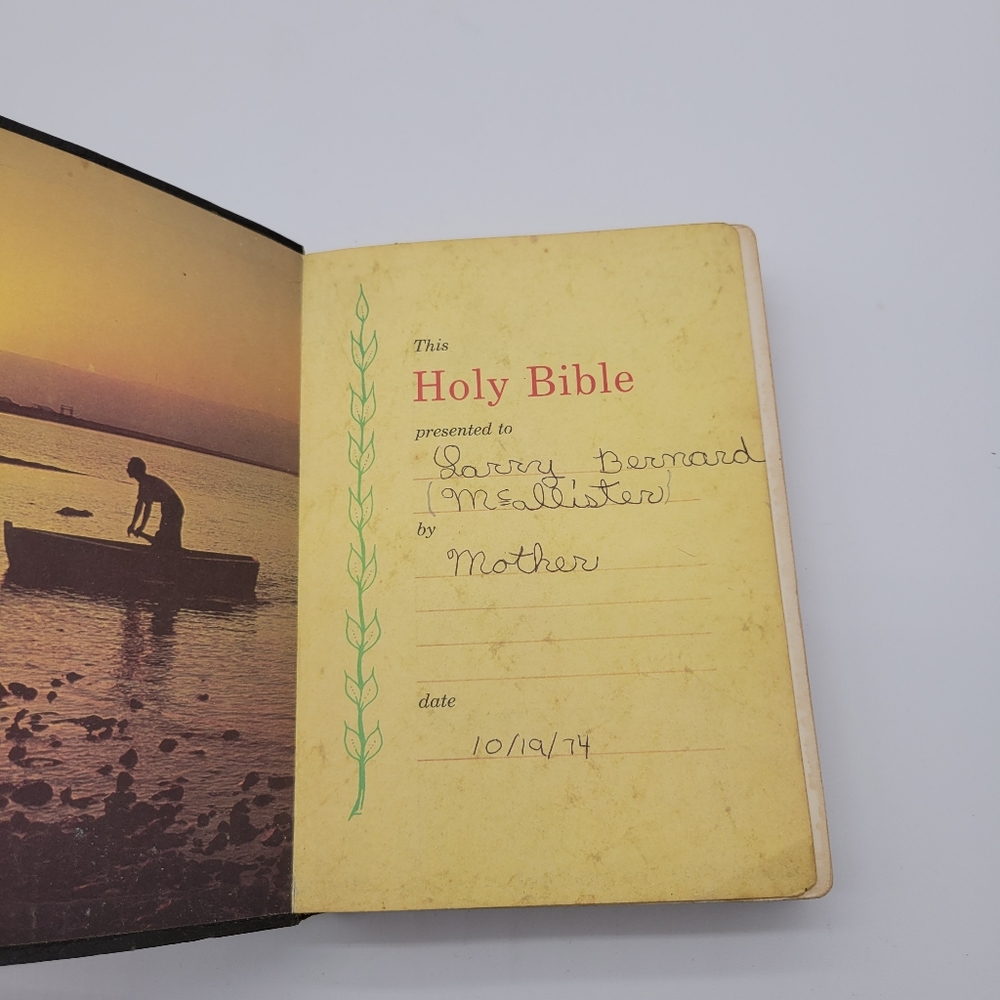 KJV Thomas Nelson Holy Bible 1970 Red Letter Concise Dictionary Concordance - Picture 3 of 5